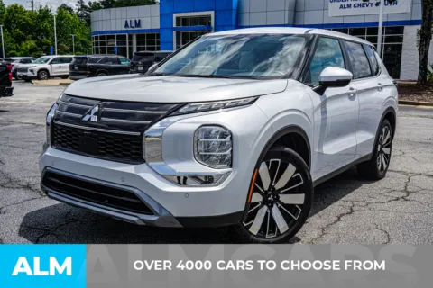 Another view of 2025 Mitsubishi Outlander SE for sale in Union City, GA at ALM Chevrolet South