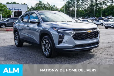 More photos of 2025 Chevrolet Trax LT at ALM Chevrolet South, GA
