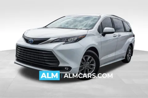 Unknown 2025 Toyota Sienna XLE for sale in Union City, GA