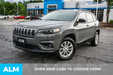 Photos of 2022 Jeep Cherokee Latitude Lux for sale in Union City, GA at ALM Chevrolet South