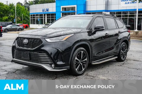 More photos of 2022 Toyota Highlander XSE at ALM Chevrolet South, GA