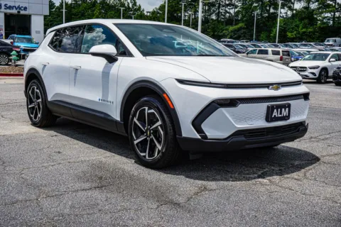 More photos of 2026 Chevrolet Equinox EV LT at ALM Chevrolet South, GA