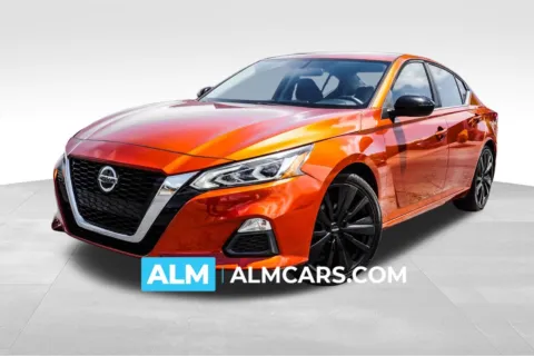 Orange 2019 Nissan Altima 2.5 SR for sale in Union City, GA