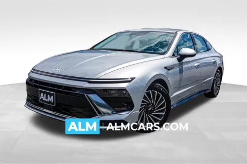 Silver 2024 Hyundai Sonata Hybrid SEL for sale in Union City, GA