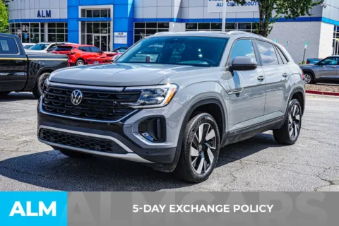 More photos of 2026 Volkswagen Atlas Cross Sport 2.0T SE w/Technology at ALM Chevrolet South, GA