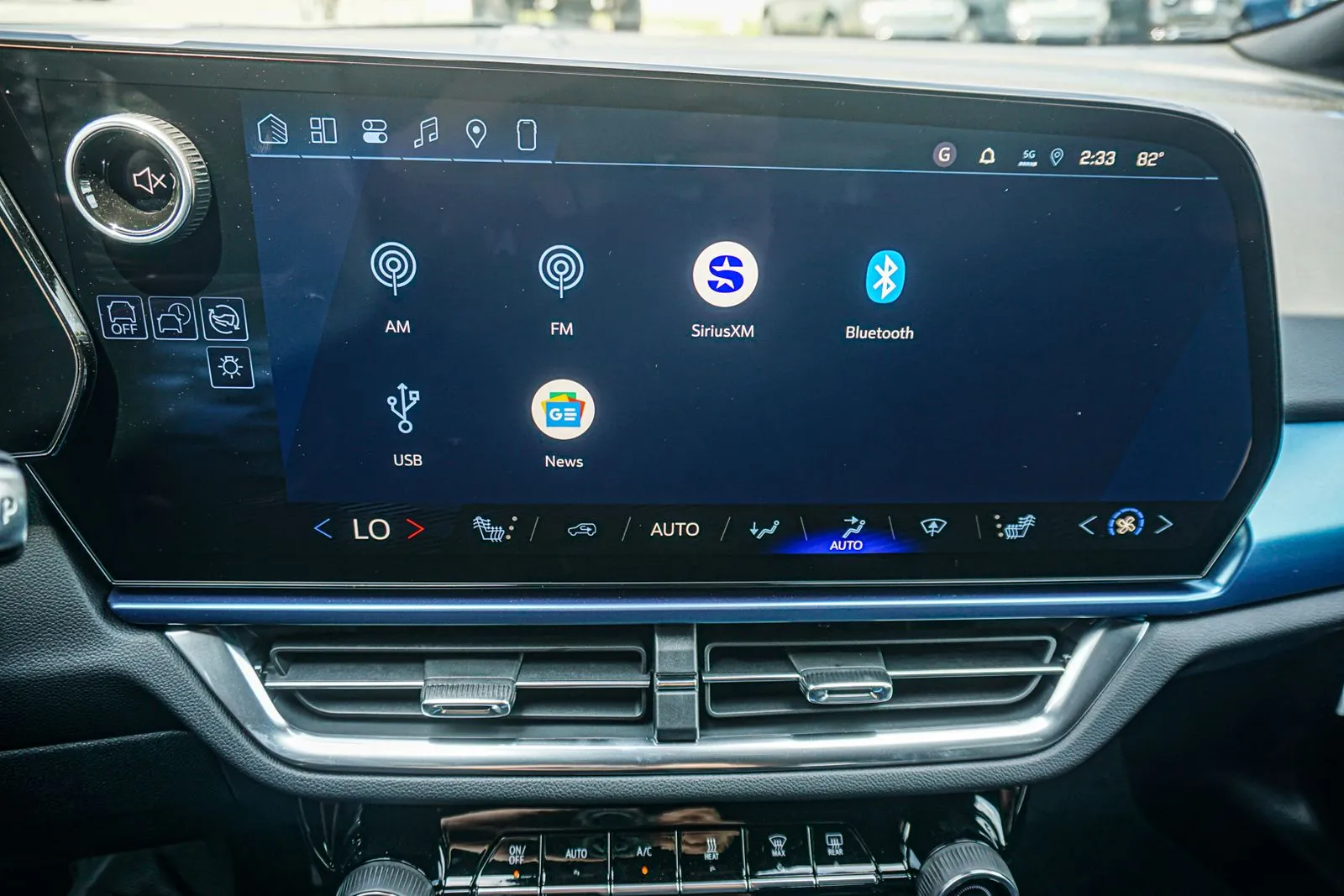 2026 Chevrolet Equinox EV 2LT - Photo 33