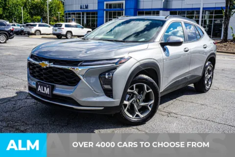 Photos of 2025 Chevrolet Trax LT for sale in Union City, GA at ALM Chevrolet South