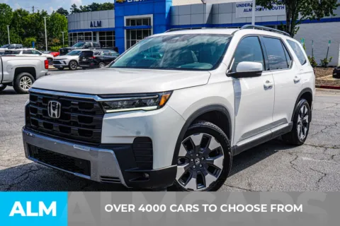 Photos of 2026 Honda Pilot Elite for sale in Union City, GA at ALM Chevrolet South