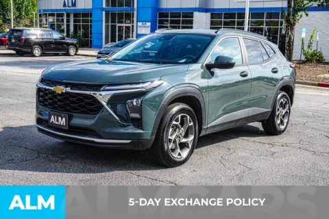More photos of 2025 Chevrolet Trax LT at ALM Chevrolet South, GA