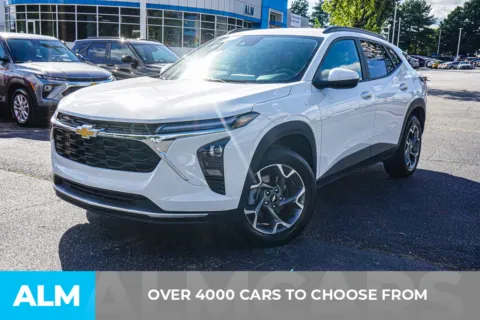 Photos of 2025 Chevrolet Trax LT for sale in Union City, GA at ALM Chevrolet South