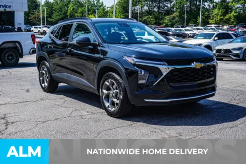 More photos of 2025 Chevrolet Trax LT at ALM Chevrolet South, GA