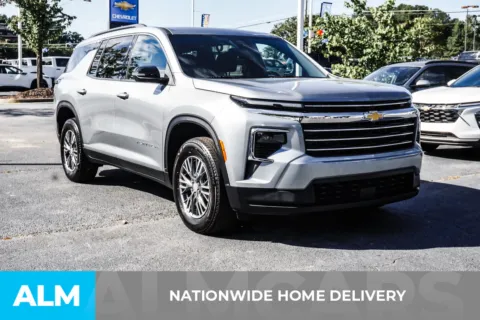 More photos of 2025 Chevrolet Traverse LT at ALM Chevrolet South, GA