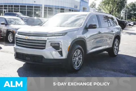 More photos of 2025 Chevrolet Traverse LT at ALM Chevrolet South, GA