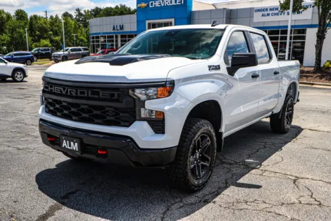 Another view of 2025 Chevrolet Silverado 1500 Custom Trail Boss for sale in Union City, GA at ALM Chevrolet South