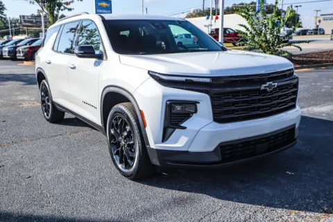 More photos of 2026 Chevrolet Traverse LT at ALM Chevrolet South, GA