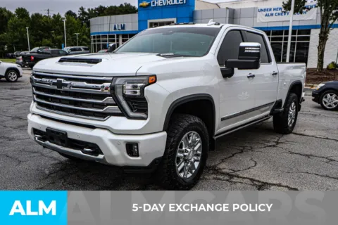 More photos of 2024 Chevrolet Silverado 2500HD High Country at ALM Chevrolet South, GA