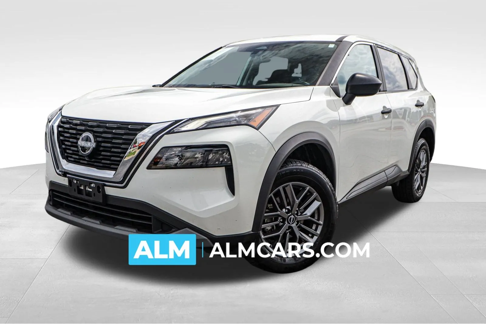 White 2023 Nissan Rogue S for sale in Union City, GA