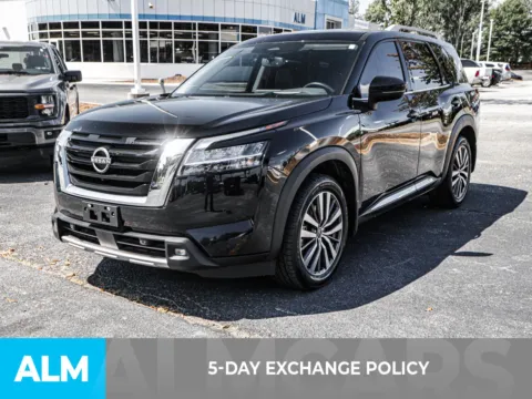 More photos of 2022 Nissan Pathfinder Platinum at ALM Chevrolet South, GA