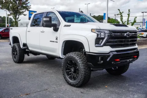 More photos of 2025 Chevrolet Silverado 2500HD LT at ALM Chevrolet South, GA