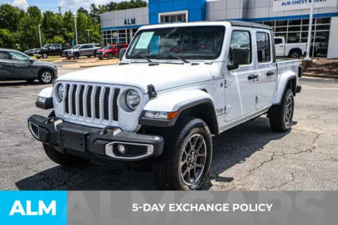More photos of 2023 Jeep Gladiator Overland at ALM Chevrolet South, GA