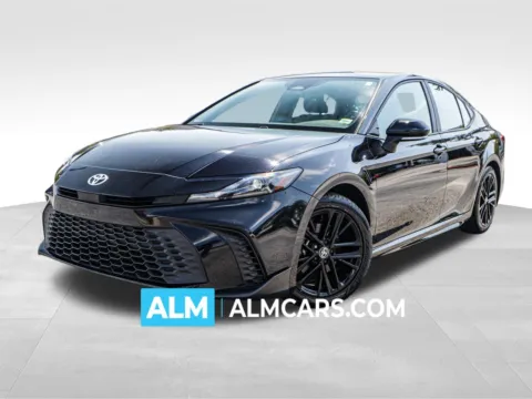 Black 2025 Toyota Camry SE for sale in Union City, GA
