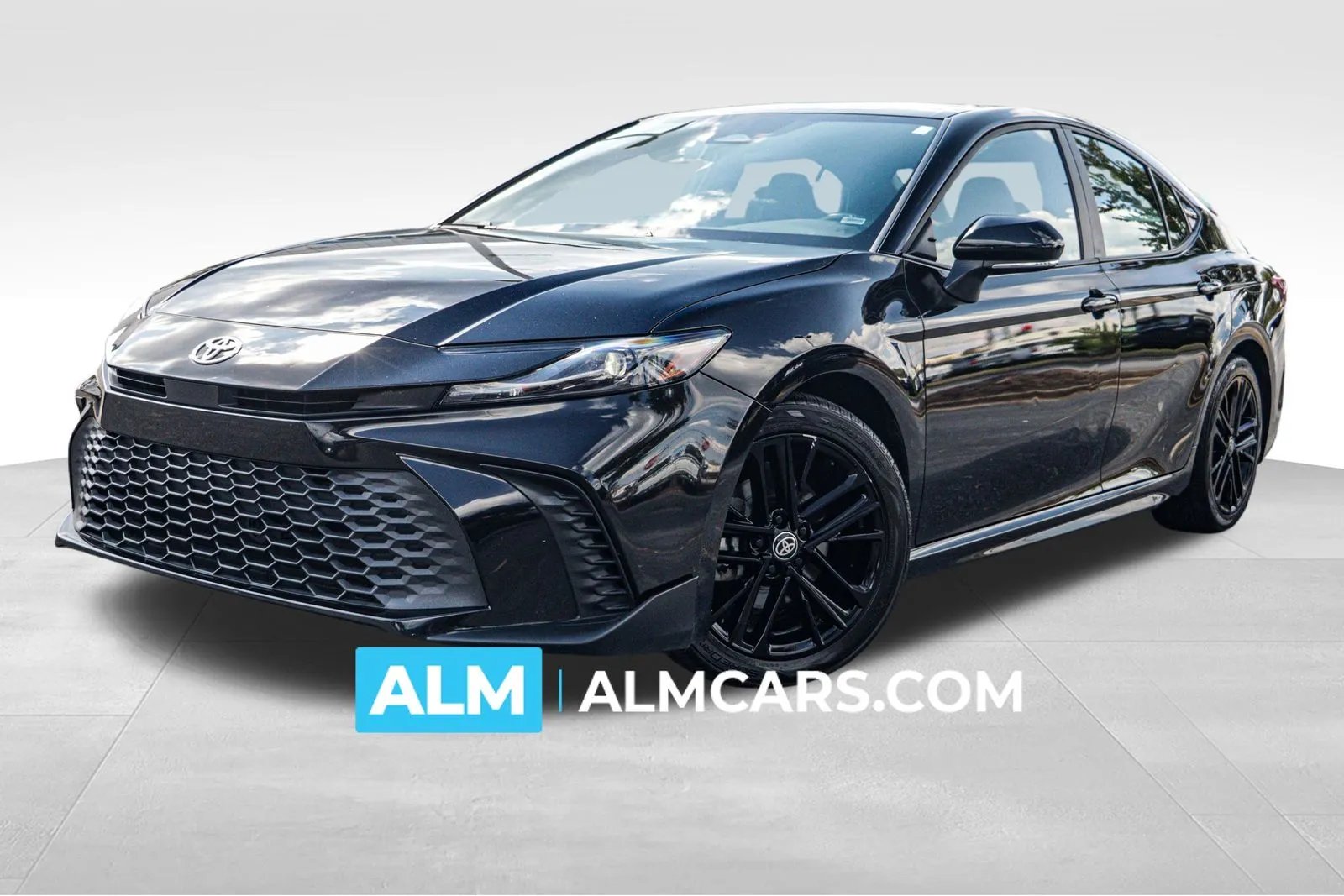 Black 2025 Toyota Camry SE for sale in Union City, GA