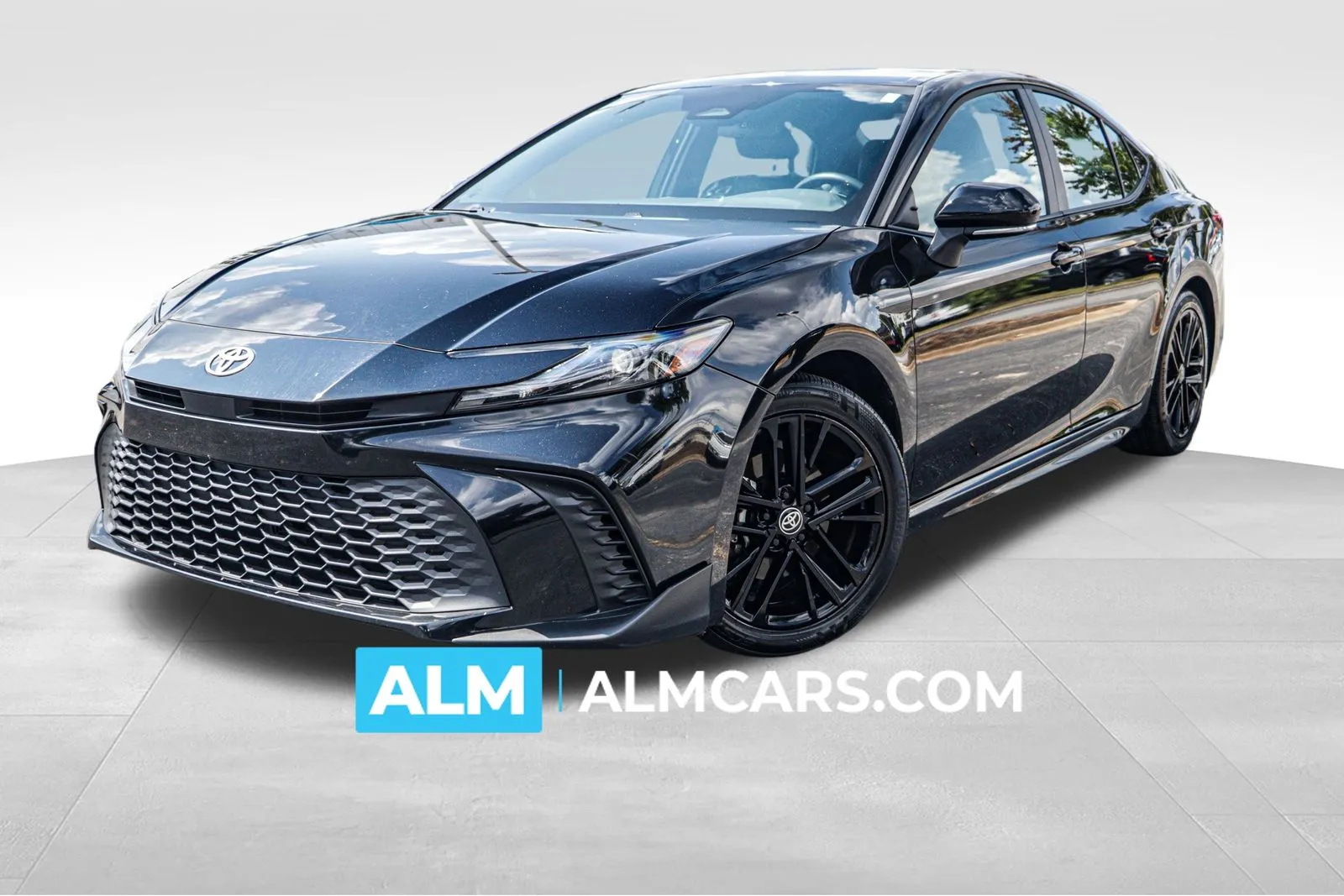 Black 2025 Toyota Camry SE for sale in Union City, GA