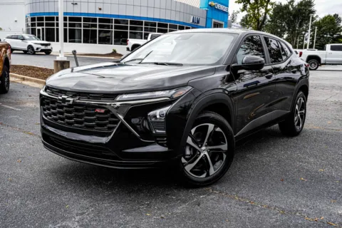 Black 2026 Chevrolet Trax 1RS for sale in Union City, GA