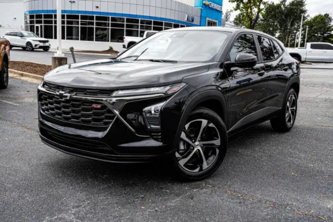 Photos of 2026 Chevrolet Trax 1RS for sale in Union City, GA at ALM Chevrolet South