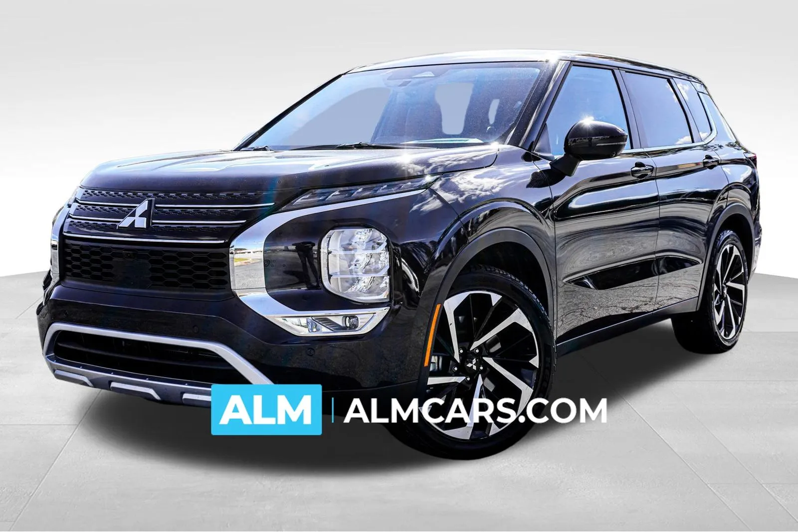 Blue 2024 Mitsubishi Outlander SE for sale in Union City, GA