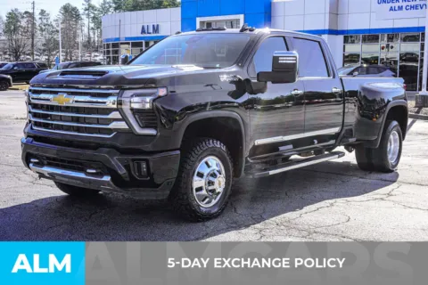 More photos of 2024 Chevrolet Silverado 3500HD High Country at ALM Chevrolet South, GA
