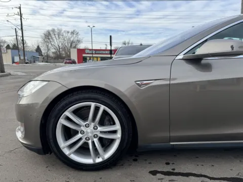 Photos of 2015 Tesla Model S 70D for sale in Indianapolis, IN at F1rst Motors