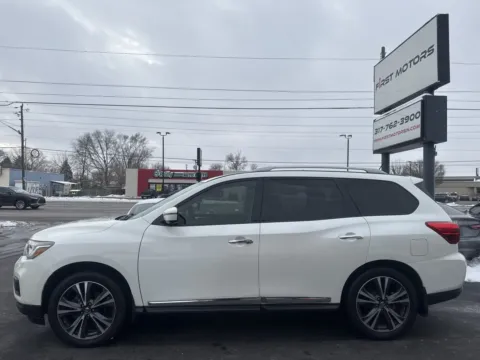More photos of 2017 Nissan Pathfinder at F1rst Motors, IN
