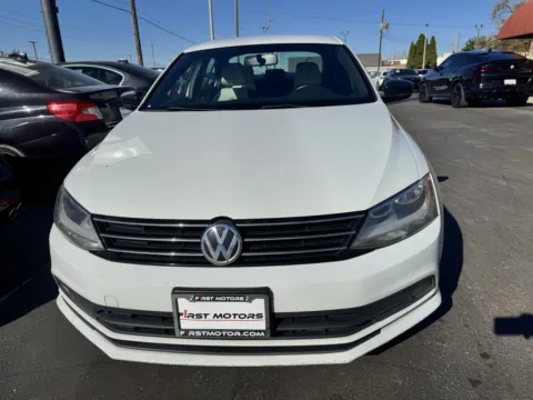 Photos of 2016 Volkswagen Jetta 1.8T Sport for sale in Indianapolis, IN at F1rst Motors