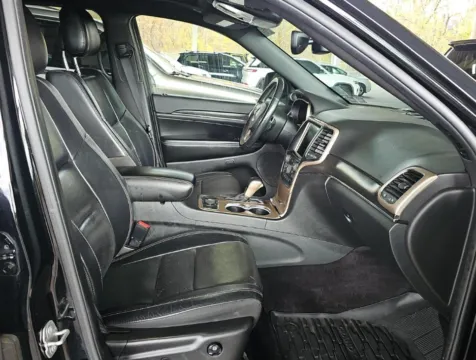 Photos of 2017 Jeep Grand Cherokee for sale in Indianapolis, IN at F1rst Motors