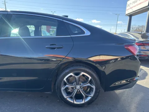 More photos of 2021 Chevrolet Malibu LT at F1rst Motors, IN