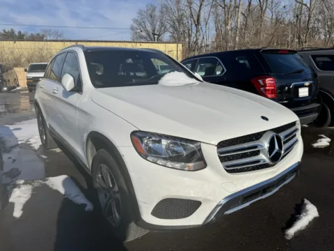 White 2018 Mercedes-Benz GLC 300 4MATIC for sale in Indianapolis, IN