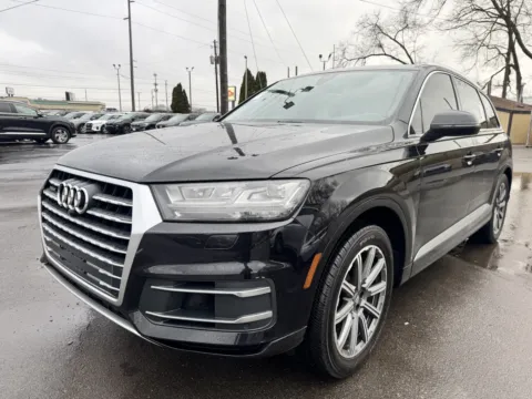 Black 2017 Audi Q7 3.0T quattro Premium Plus for sale in Indianapolis, IN