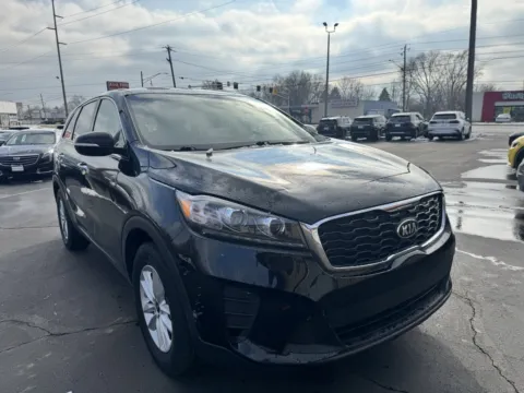 Photos of 2020 Kia Sorento L for sale in Indianapolis, IN at F1rst Motors