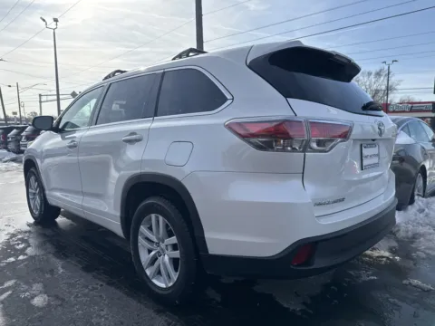 More photos of 2015 Toyota Highlander LE at F1rst Motors, IN