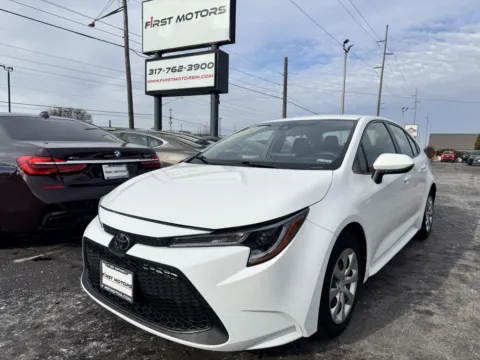 Black 2020 Toyota Corolla LE for sale in Indianapolis, IN