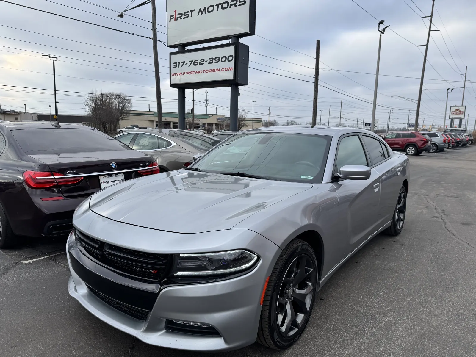 2016 Dodge Charger SXT's photo