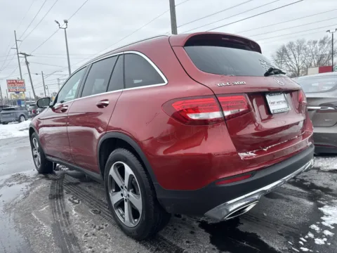 More photos of 2017 Mercedes-Benz GLC 300 4MATIC at F1rst Motors, IN