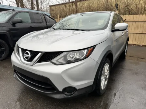 Silver 2018 Nissan Rogue Sport S for sale in Indianapolis, IN