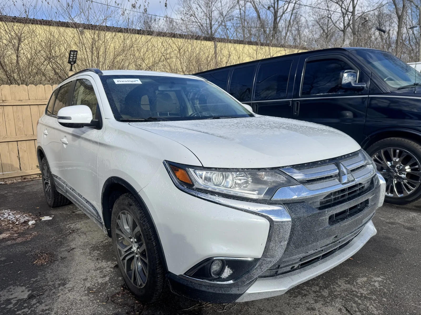 2016 Mitsubishi Outlander SE for sale in Indianapolis, IN