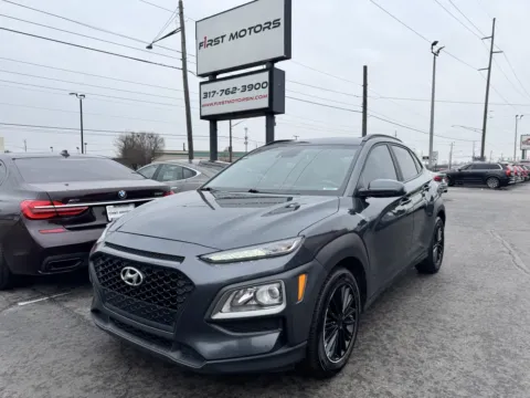 Gray 2020 Hyundai KONA SEL for sale in Indianapolis, IN