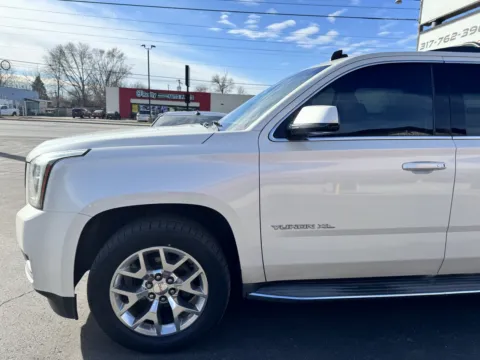 Photos of 2015 GMC Yukon XL SLT for sale in Indianapolis, IN at F1rst Motors