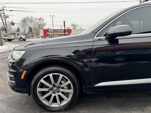 Photos of 2018 Audi Q7 3.0T quattro Premium Plus for sale in Indianapolis, IN at F1rst Motors