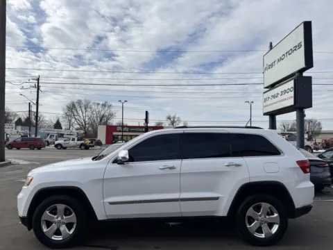 More photos of 2013 Jeep Grand Cherokee Limited at F1rst Motors, IN