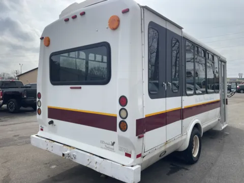 Another view of 2011 Ford E-Series E-450 SD for sale in Indianapolis, IN at F1rst Motors